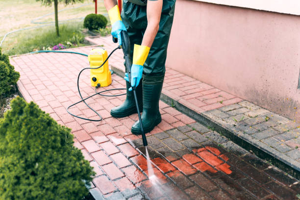 Why Choose Our Certified Pressure Washing Experts for Your Project Needs in Sioux Falls, SD?